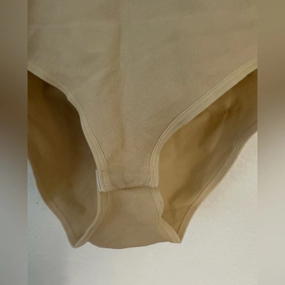 VVX Women’s XL/XXL Nude BODYSUIT